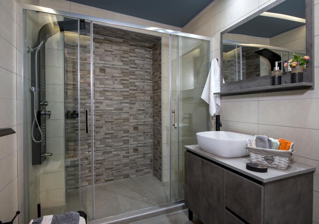 Rena'S Luxury Apartment With Free Private Parking Chania  Ngoại thất bức ảnh